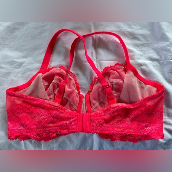 Victoria’s Secret Lace Bra SZ 38DD - Picture 9 of 9